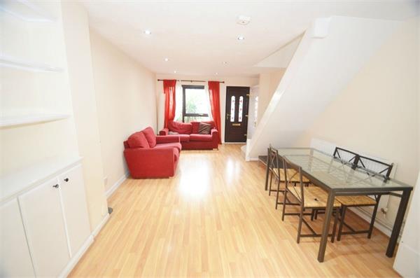 Rowlands Close, Mill Hill